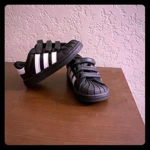 5c Black Adidas